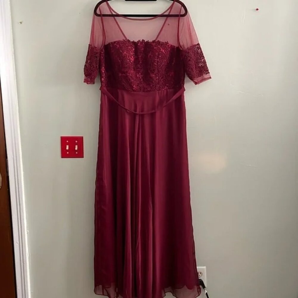 Ever Pretty Burgundy A-line Chiffon Dress With Lace Detailing 16 NWT